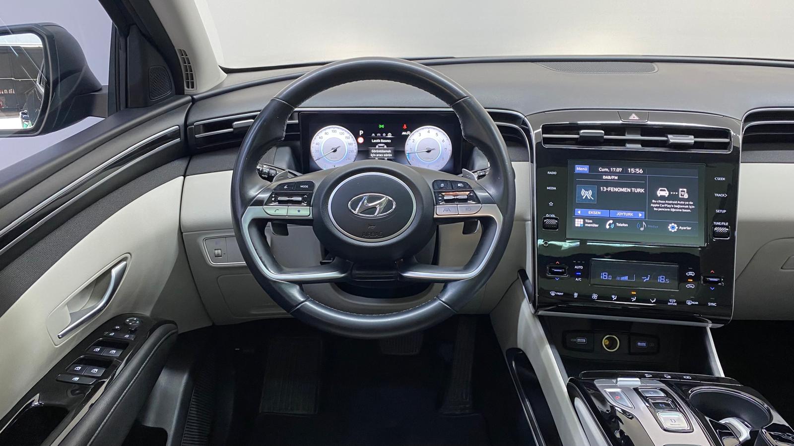 HYUNDAI TUCSON 10